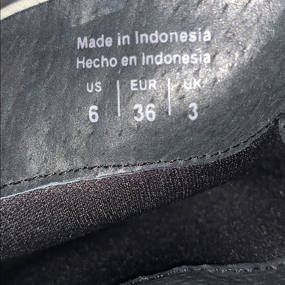 Aldo size 6 Grey suede boots - Picture 4 of 5